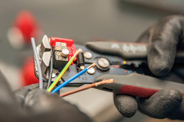 Best Residential Electrician Services  in Senatobia, MS